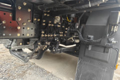 质子汽车 标载版 6X4 纯电动牵引车 宁德时代600.92kWh