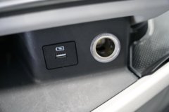 东风柳汽乘龙HK 15.5L LNG 640马力 6X4 法士特12档 AMT自动档 牵引车