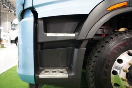 翼威5&nbsp;电动牵引车外观图片