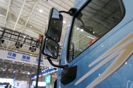 翼威5&nbsp;电动牵引车外观图片