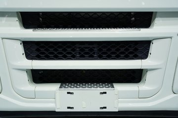 ���������콢KX ��ҫ�� 15.5L LNG 630���� 6X4 ��ʿ��16�� AMT�Զ��� ǣ����ͼƬ