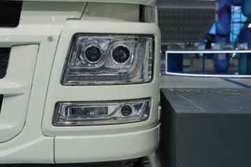 ���������콢KX ��ҫ�� 15.5L LNG 630���� 6X4 ��ʿ��16�� AMT�Զ��� ǣ����ͼƬ