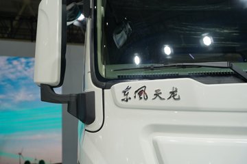 ���������콢KX ��ҫ�� 15.5L LNG 630���� 6X4 ��ʿ��16�� AMT�Զ��� ǣ����ͼƬ