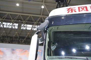 ���������콢KX ��ҫ�� 15.5L LNG 630���� 6X4 ��ʿ��16�� AMT�Զ��� ǣ����ͼƬ