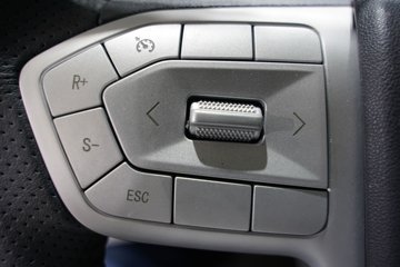 ���������콢KX ��ҫ�� 15.5L LNG 630���� 6X4 ��ʿ��16�� AMT�Զ��� ǣ����ͼƬ