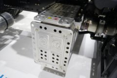 东风天龙旗舰KX 嵘耀版 15.5L LNG 630马力 6X4 法士特16档 AMT自动档 牵引车