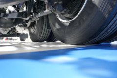 东风天龙旗舰KX 嵘耀版 15.5L LNG 630马力 6X4 法士特16档 AMT自动档 牵引车