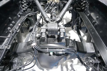 ���������콢KX ��ҫ�� 15.5L LNG 630���� 6X4 ��ʿ��16�� AMT�Զ��� ǣ����ͼƬ