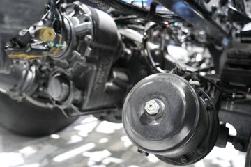 ���������콢KX ��ҫ�� 15.5L LNG 630���� 6X4 ��ʿ��16�� AMT�Զ��� ǣ����ͼƬ