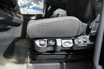 ���������콢GX 14.5L LNG 630���� 6X4 ����12�� AMT�Զ���ǣ����ͼƬ