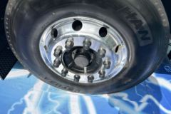 零一汽车 惊蛰 复合版 6X4 纯电动牵引车 武汉弗迪603.34kWh