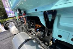 零一汽车 惊蛰 复合版 6X4 纯电动牵引车 武汉弗迪603.34kWh