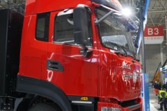 东风天龙KL 6X4 超充纯电动牵引车 欣旺达352kWh