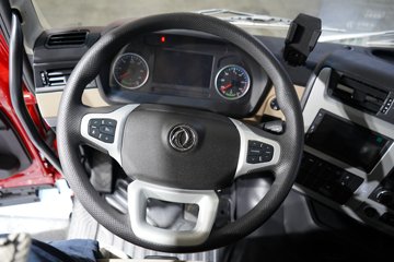 ��������KL 6X4 ���䴿�綯ǣ���� ������352kWhͼƬ