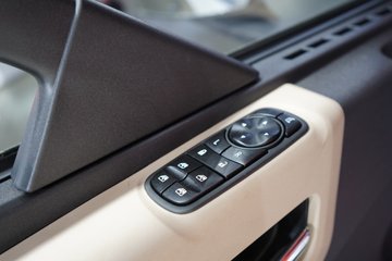 ��������KL 6X4 ���䴿�綯ǣ���� ������352kWhͼƬ