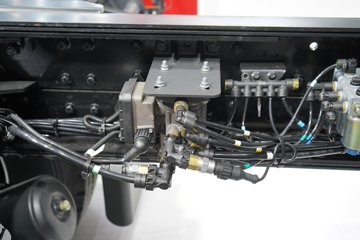 ��������KL 6X4 ���䴿�綯ǣ���� ������352kWhͼƬ