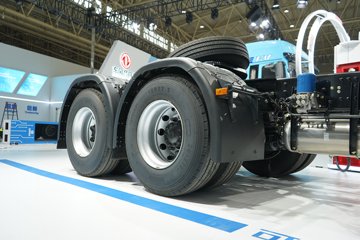 ��������KL 6X4 ���䴿�綯ǣ���� ������352kWhͼƬ
