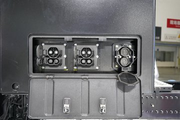 ��������KL 6X4 ���䴿�綯ǣ���� ������352kWhͼƬ