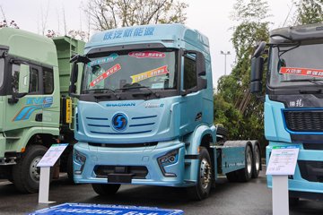 陕汽德龙H6000E 6X4 纯电动牵引车 宁德时代512.59kWh
