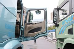 陕汽德龙H6000E 6X4 纯电动牵引车 宁德时代512.59kWh