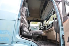 陕汽德龙H6000E 6X4 纯电动牵引车 宁德时代512.59kWh