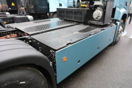 德龙H6000E&nbsp;电动牵引车底盘图片