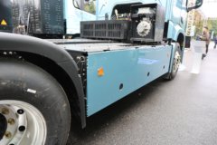 陕汽德龙H6000E 6X4 纯电动牵引车 宁德时代512.59kWh