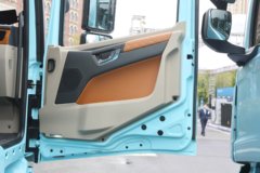 陕汽德龙X5000E 复合版 6X4 纯电动牵引车 宁德时代600.92kWh 陕汽德龙X5000E 复合版 6X4 纯电动牵引车 宁德时代600.92kWh