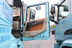 陕汽德龙X5000E 复合版 6X4 纯电动牵引车 宁德时代600.92kWh 陕汽德龙X5000E 复合版 6X4 纯电动牵引车 宁德时代600.92kWh