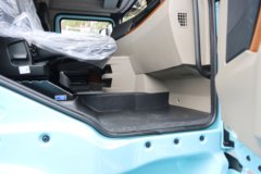 陕汽德龙X5000E 复合版 6X4 纯电动牵引车 宁德时代600.92kWh 陕汽德龙X5000E 复合版 6X4 纯电动牵引车 宁德时代600.92kWh