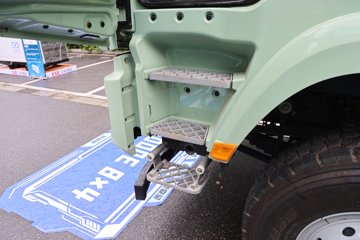 ��������X5000E 8X4 8.8�״��綯��ж�� ����ʱ��400.61kWhͼƬ