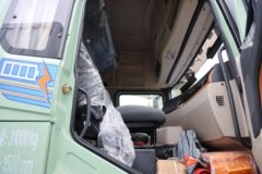 陕汽德龙X5000E 8X4 8.8米纯电动自卸车 宁德时代400.61kWh