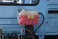 东风柳汽乘龙翼威5 6X4 纯电动牵引车 宁德时代400.61kWh