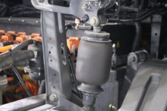 东风柳汽乘龙翼威5 6X4 纯电动牵引车 宁德时代400.61kWh