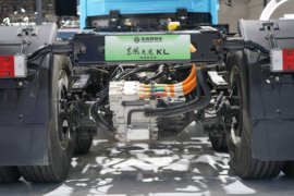 东风天龙KL&nbsp;电动牵引车外观图片