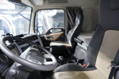 东风天龙KL 6X4 纯电动牵引车 宁德时代600kWh