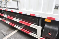 陕汽德龙M5000E 轻量化版 4X2 9.55米纯电动厢式载货车 宁德时代262.75kWh