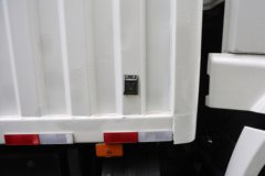 陕汽德龙M5000E 轻量化版 4X2 9.55米纯电动厢式载货车 宁德时代262.75kWh