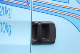 德龙新M3000&nbsp;电动牵引车外观图片