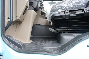 ����������M3000 �������� 6X4 ���綯ǣ���� ����ʱ��400.61kWhͼƬ