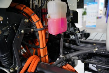 һ�����J6L 8X4 7.08m?���綯�������������䳵 ����ʱ��352kWhͼƬ