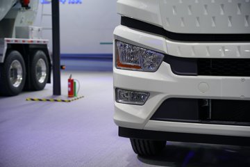һ�����J6L 6X4 ���綯ǣ���� ����ʱ��400kWhͼƬ