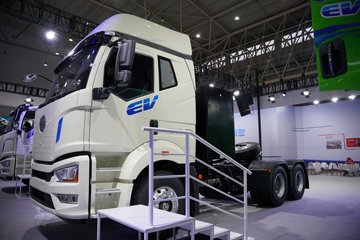 һ�����J6L 6X4 ���綯ǣ���� ����ʱ��400kWhͼƬ
