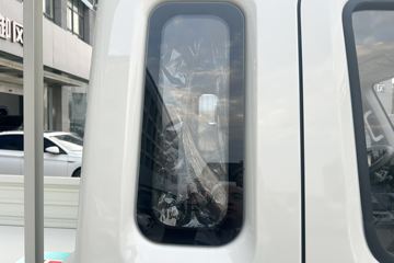 ʱ���캽S1 3.89���Ű봿�綯����С�� ���׿�83.57kWhͼƬ