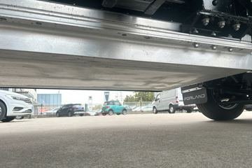 ʱ���캽S1 3.89���Ű봿�綯����С�� ���׿�83.57kWhͼƬ