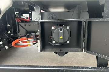 ʱ���캽S1 3.89���Ű봿�綯����С�� ���׿�83.57kWhͼƬ