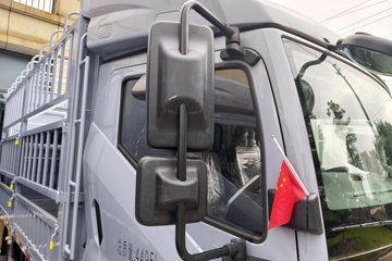 ���ǵ�T5 ��ҵ�� 4.2�׵��Ŵ��綯��դʽ�Ῠ ����100kWhͼƬ