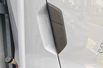 ���ǵ�T5 ��ҵ�� 4.2�׵��Ŵ��綯��դʽ�Ῠ ����100kWhͼƬ