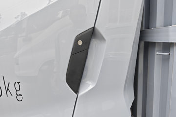 ���ǵ�T5 ��ҵ�� 4.2�׵��Ŵ��綯��դʽ�Ῠ ����100kWhͼƬ