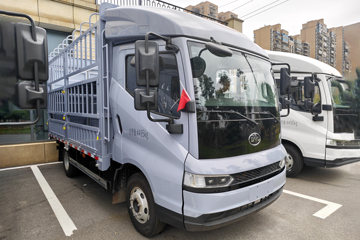 ���ǵ�T5 ��ҵ�� 4.2�׵��Ŵ��綯��դʽ�Ῠ ����100kWhͼƬ